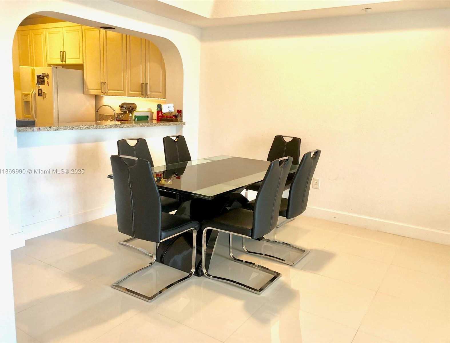 Small Image of 10700 NORTH WEST 66TH ST #306, Doral Number 16