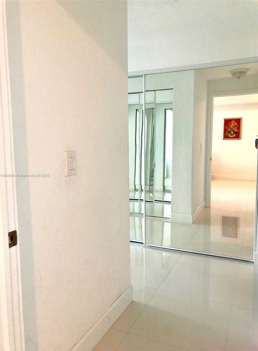 Small Image of 10700 NORTH WEST 66TH ST #306, Doral Number 19