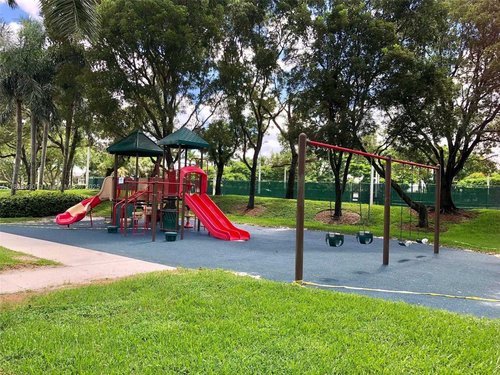 Small Image of 10700 NORTH WEST 66TH ST #306, Doral Number 32