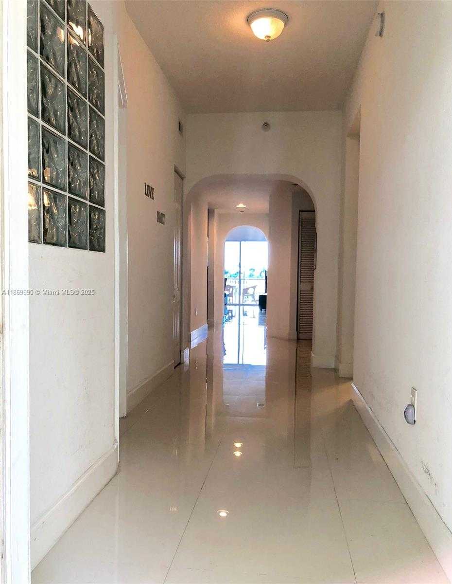 Small Image of 10700 NORTH WEST 66TH ST #306, Doral Number 5