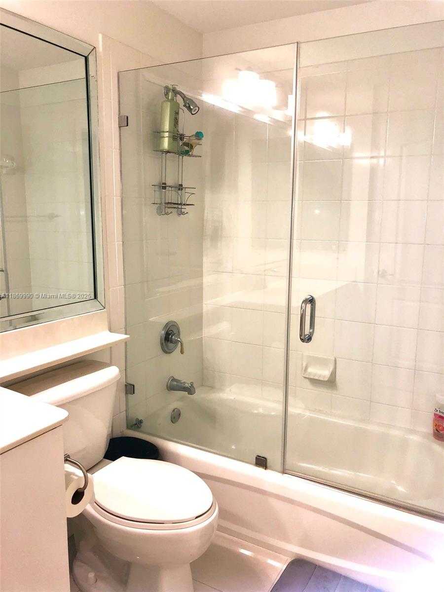 Small Image of 10700 NORTH WEST 66TH ST #306, Doral Number 8