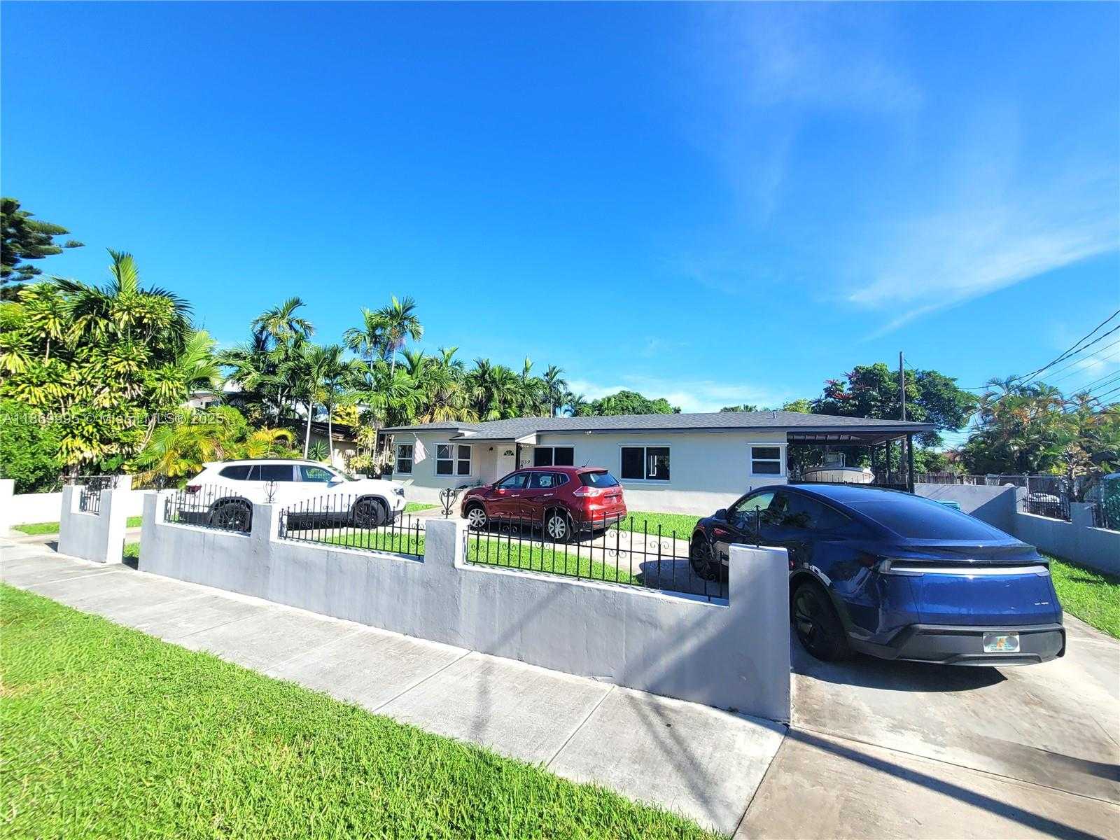 Small Image of 8839 SOUTH WEST 28TH ST, Miami Number 27