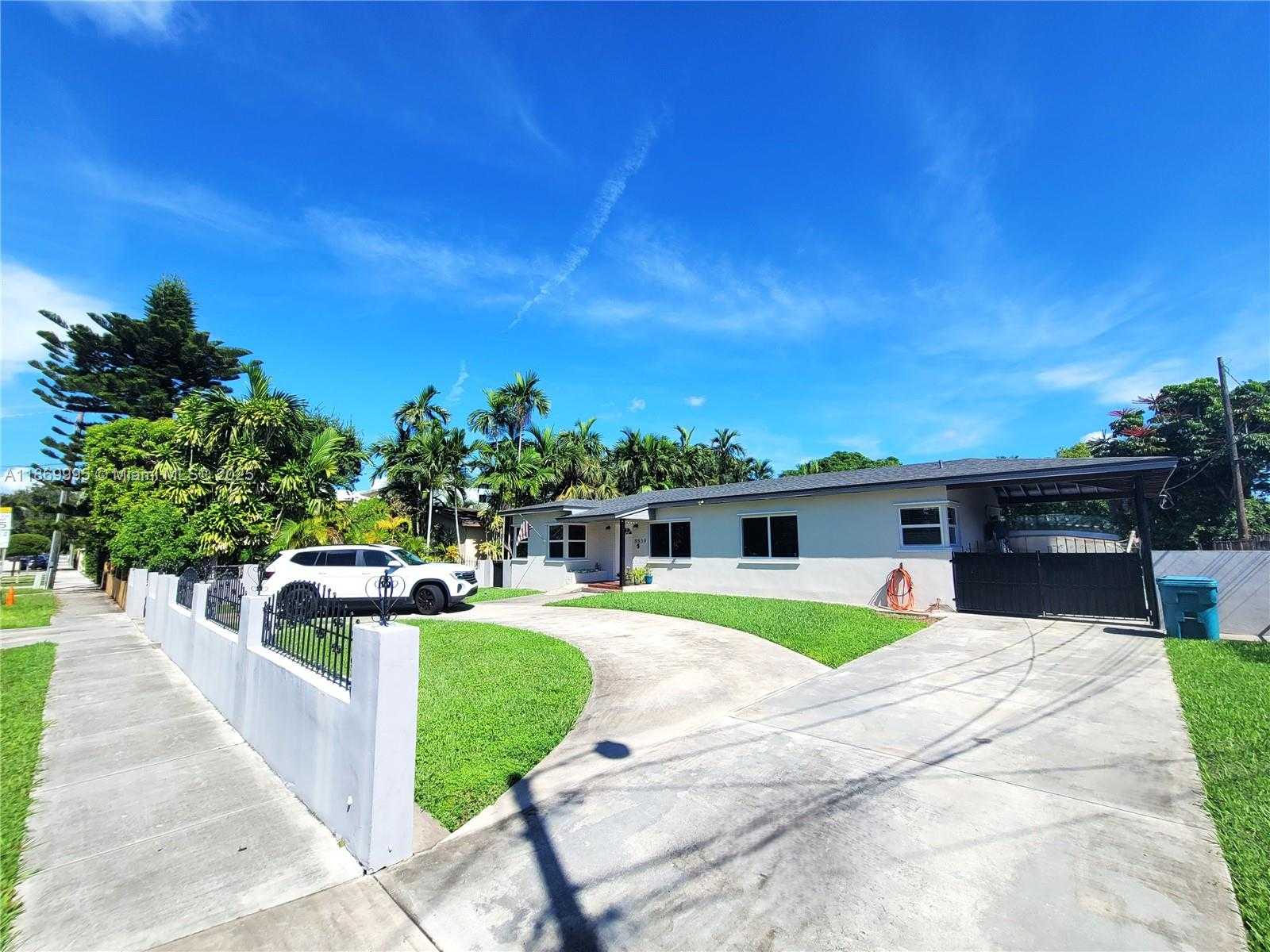 Small Image of 8839 SOUTH WEST 28TH ST, Miami Number 42