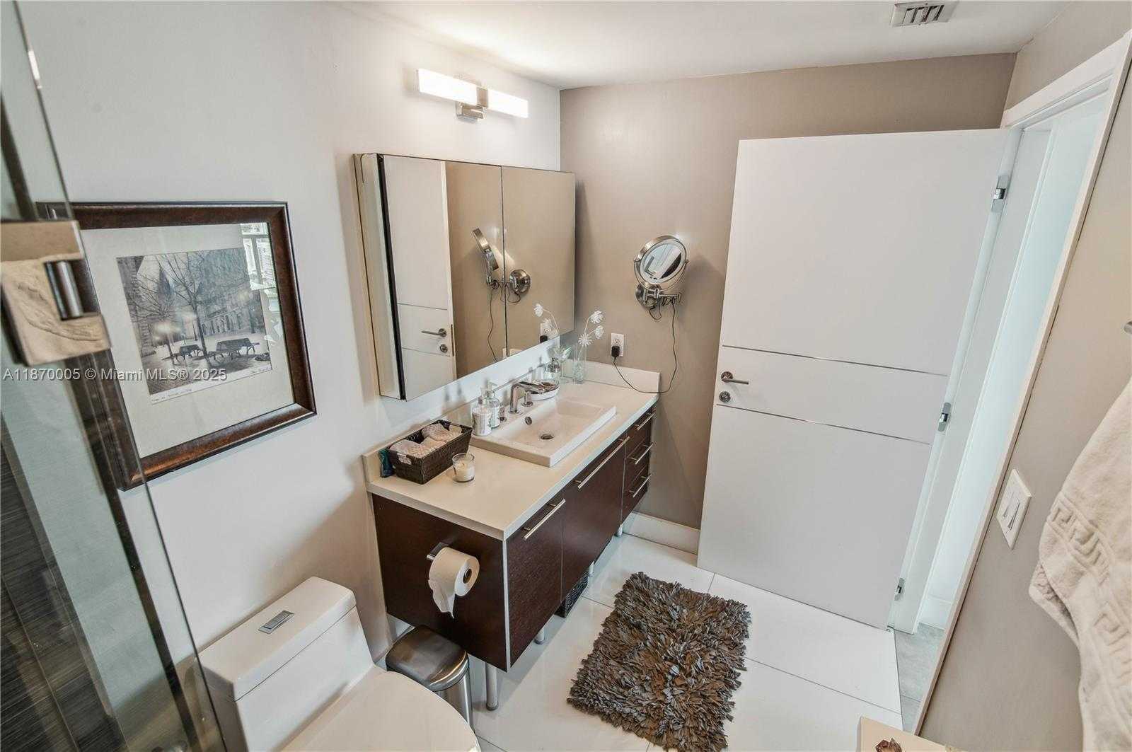 Small Image of 1900 NORTH BAYSHORE DR #3806, Miami Number 21