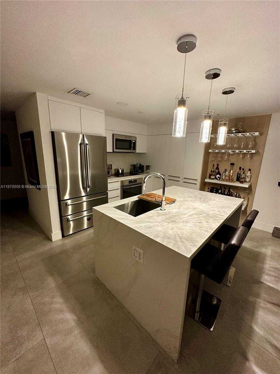Small Image of 1900 NORTH BAYSHORE DR #3806, Miami Number 35