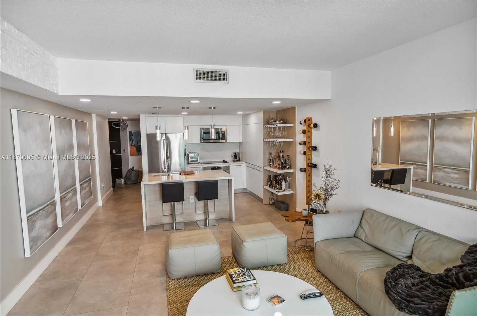Small Image of 1900 NORTH BAYSHORE DR #3806, Miami Number 7