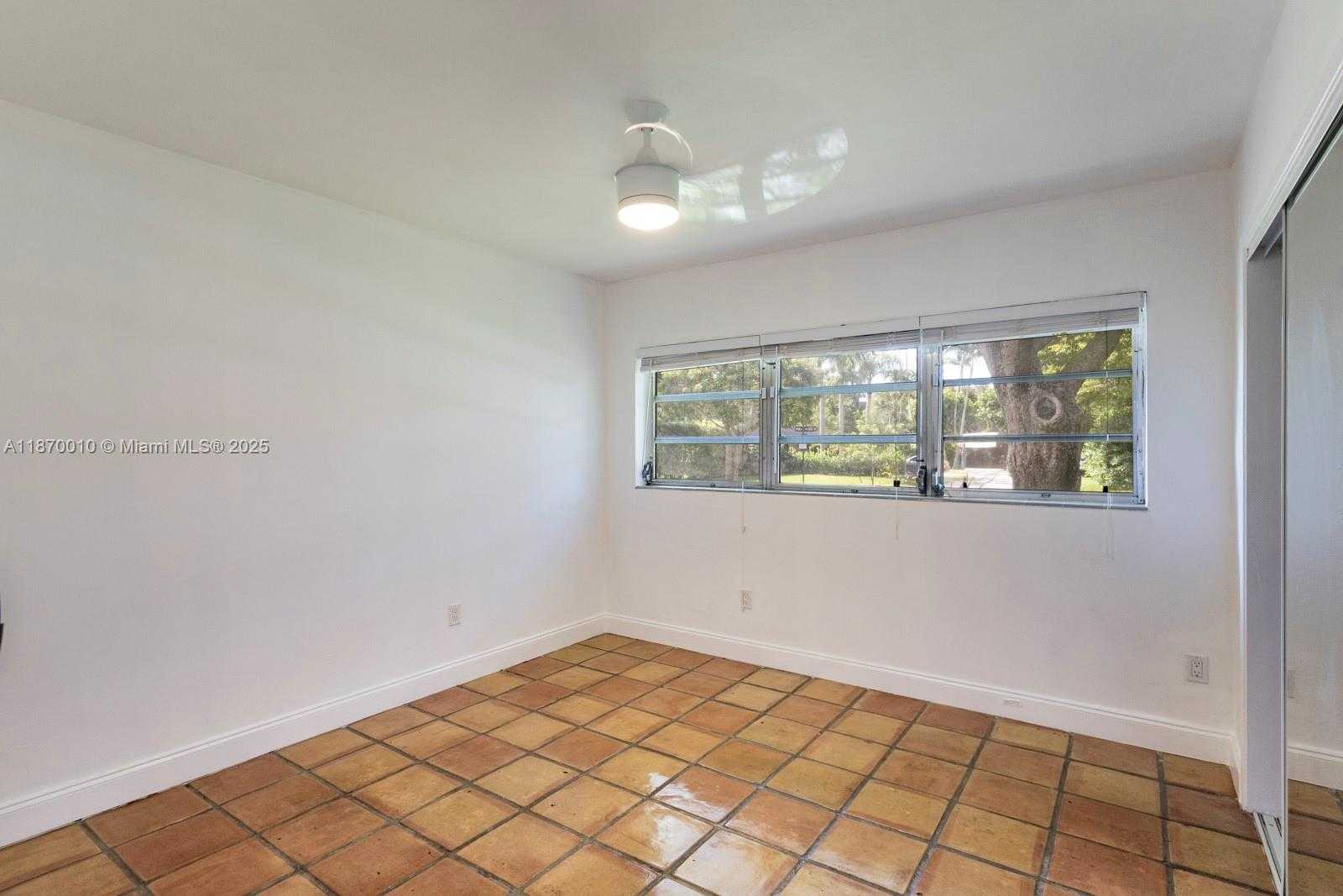 Small Image of 5801 SOUTH WEST 100TH ST, Pinecrest Number 15
