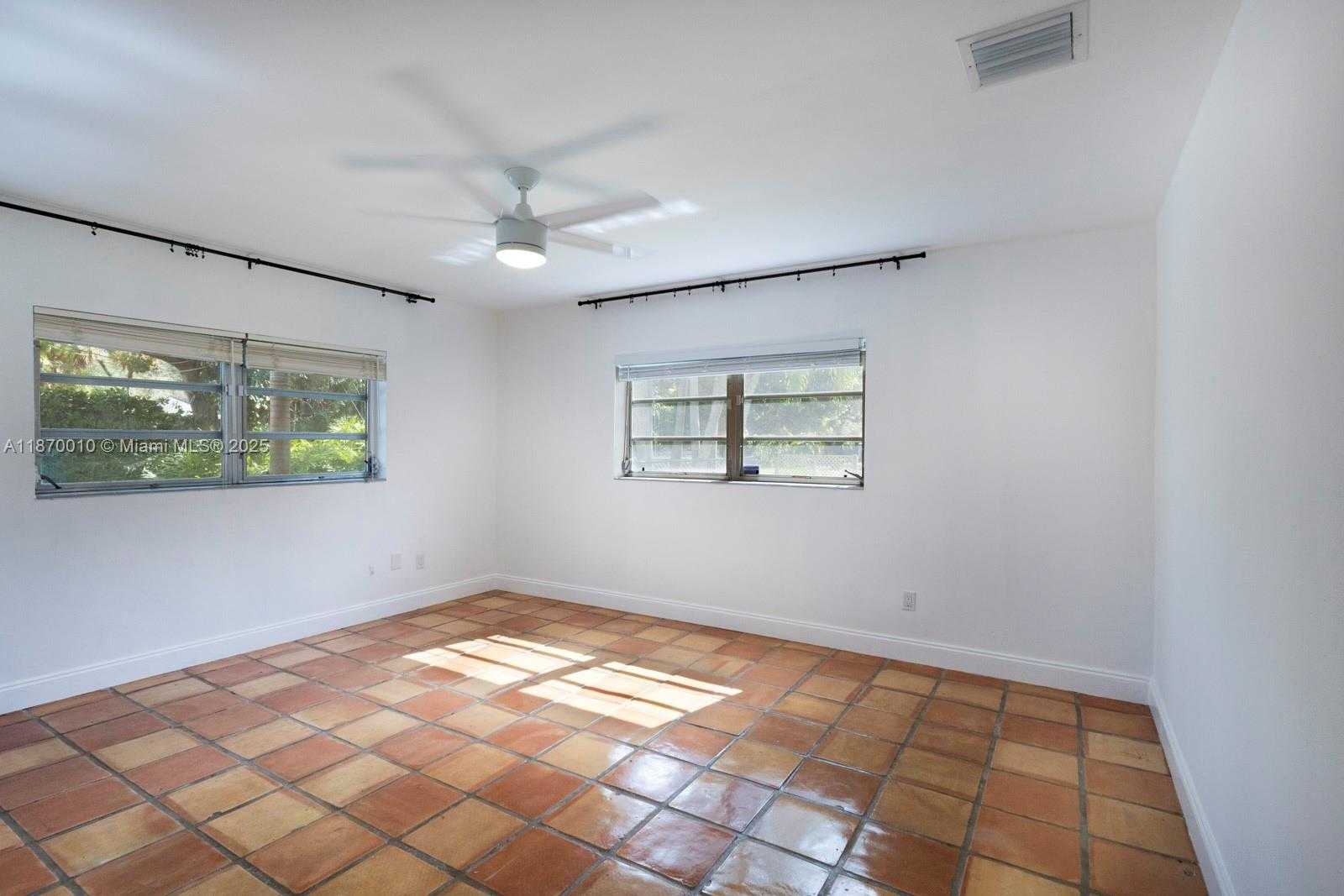 Small Image of 5801 SOUTH WEST 100TH ST, Pinecrest Number 18