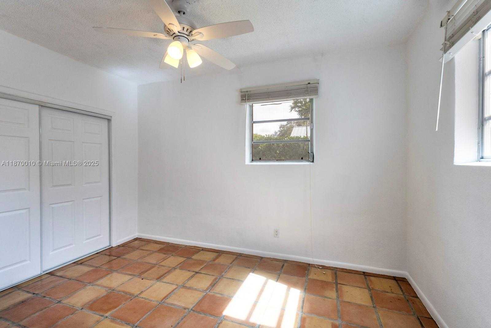 Small Image of 5801 SOUTH WEST 100TH ST, Pinecrest Number 22