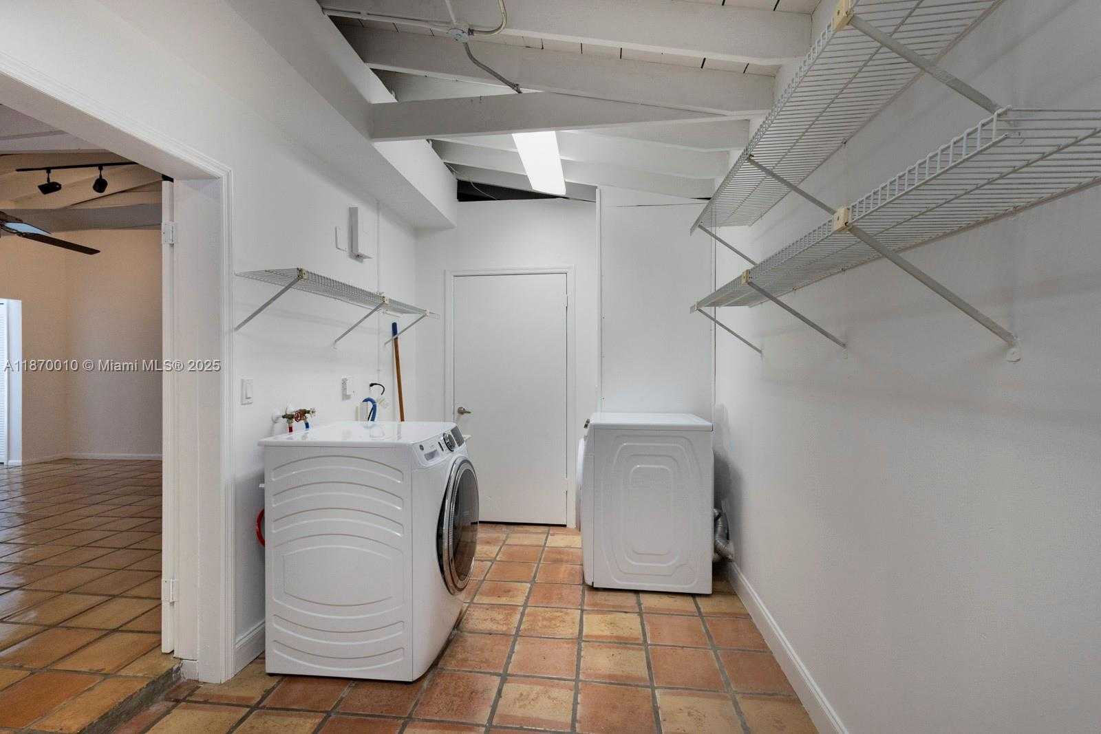 Small Image of 5801 SOUTH WEST 100TH ST, Pinecrest Number 24
