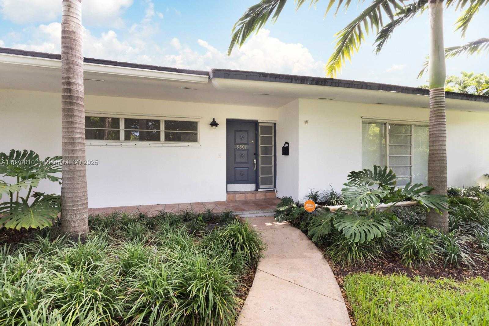 Small Image of 5801 SOUTH WEST 100TH ST, Pinecrest Number 3