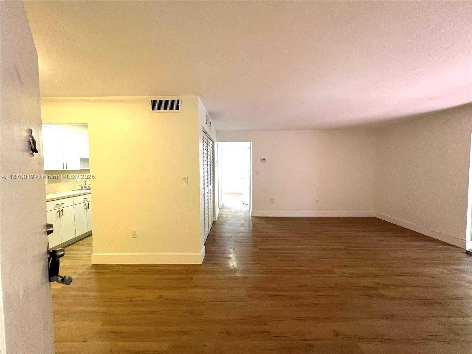 Small Image of 10822 NORTH KENDALL DR #S14, Miami Number 10