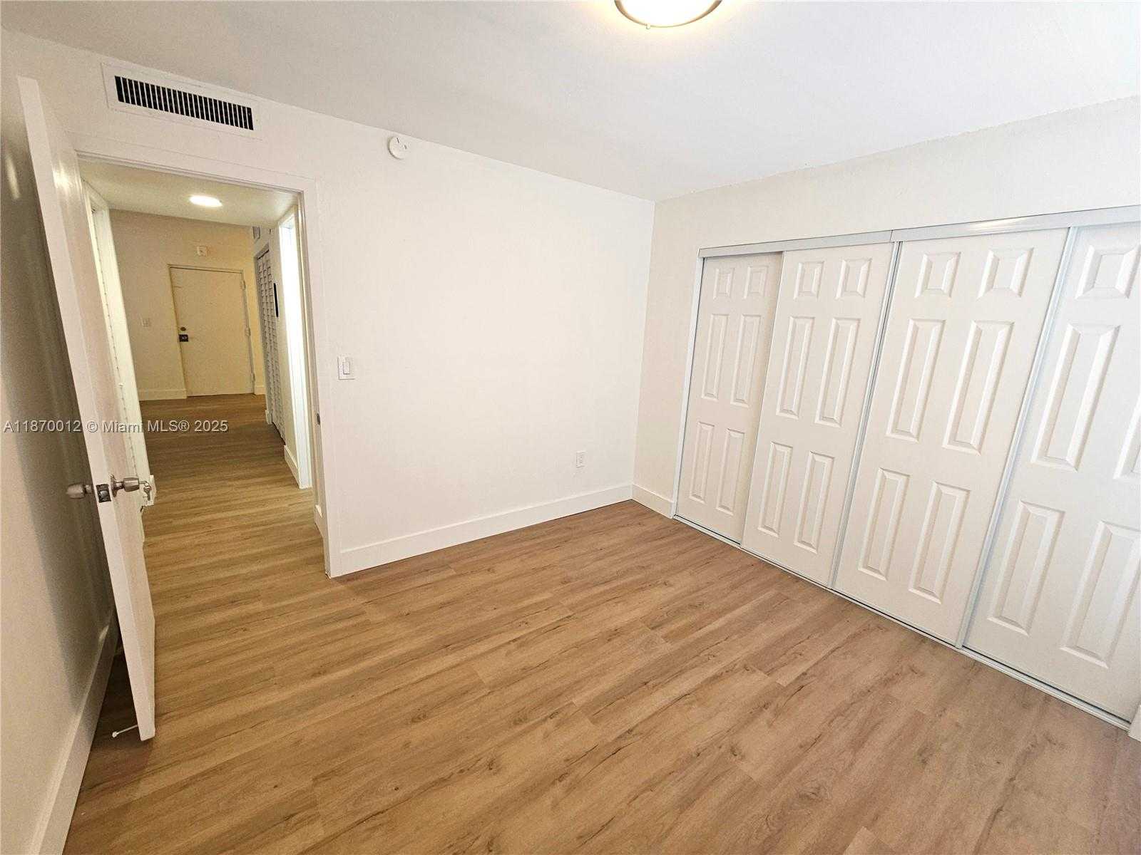Small Image of 10822 NORTH KENDALL DR #S14, Miami Number 13