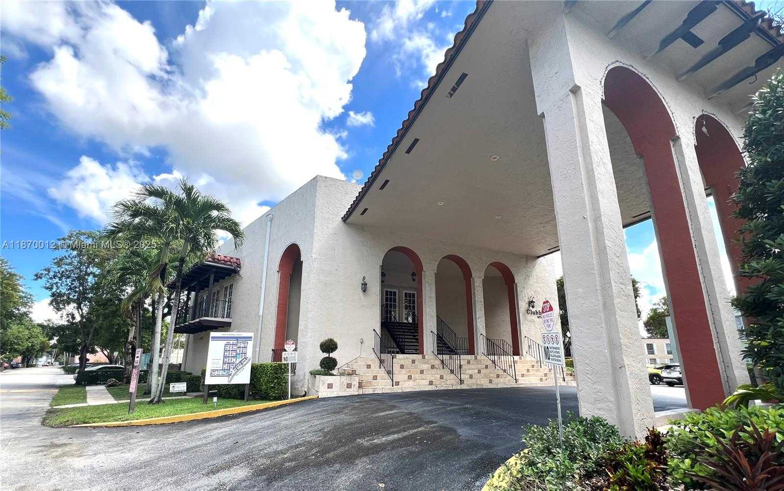 Small Image of 10822 NORTH KENDALL DR #S14, Miami Number 23