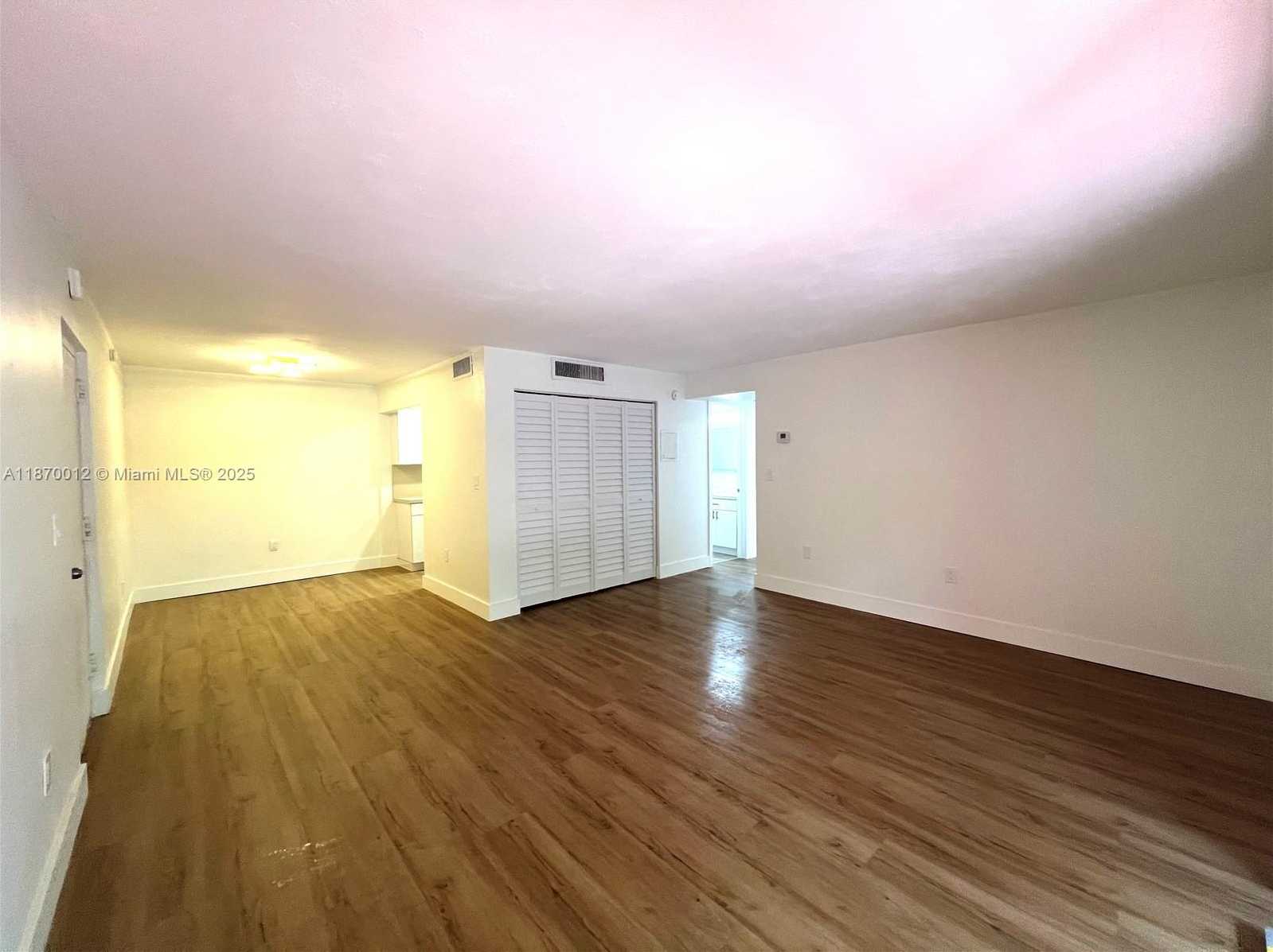 Small Image of 10822 NORTH KENDALL DR #S14, Miami Number 5