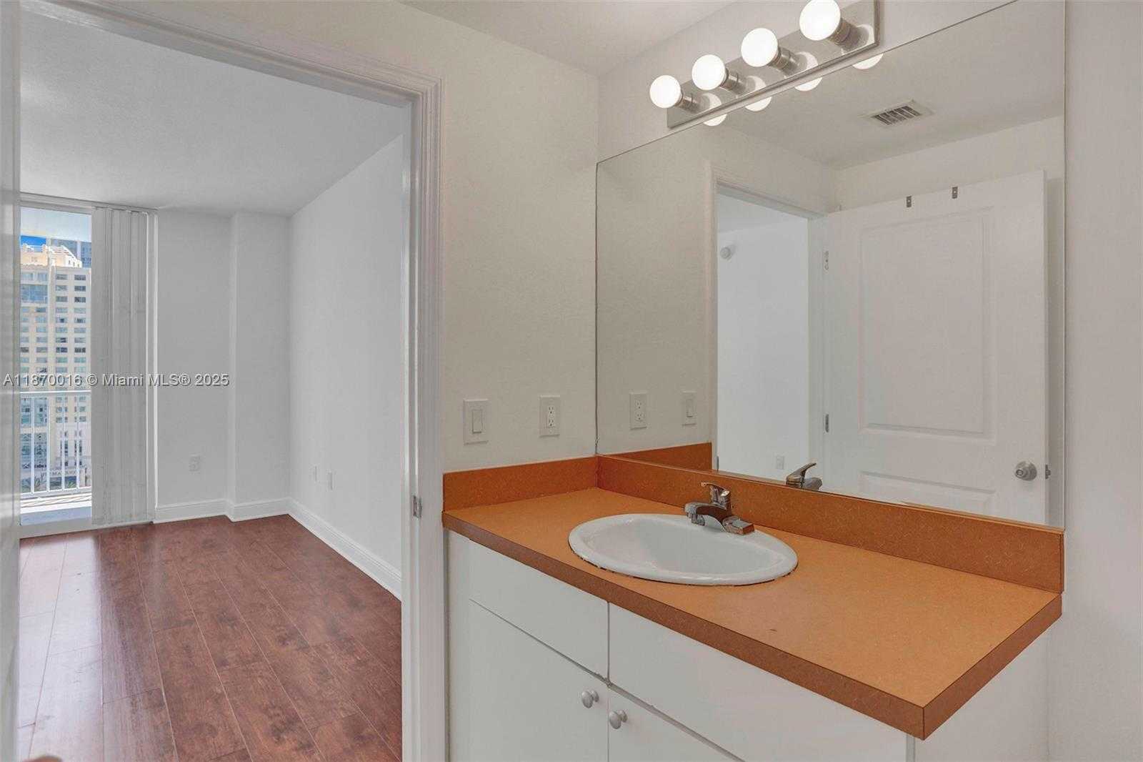 Small Image of 1250 SOUTH MIAMI AVE #1212, Miami Number 16