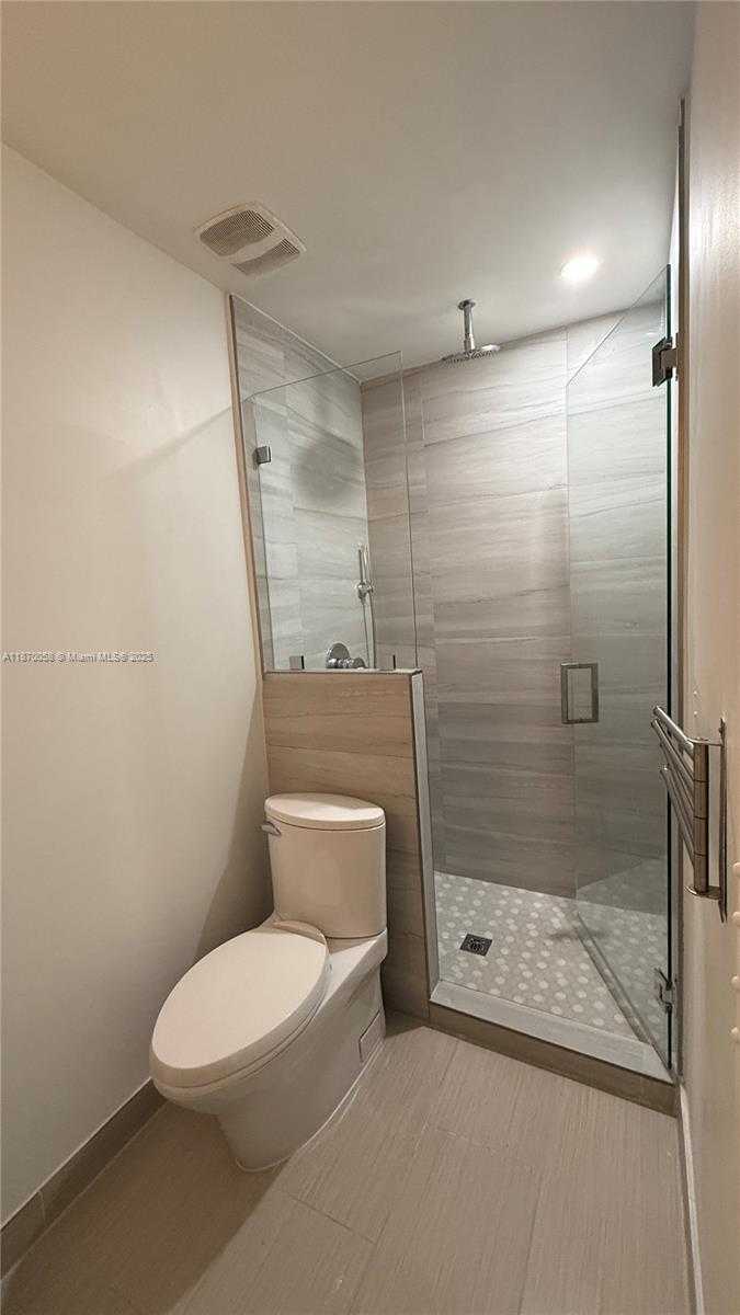 Small Image of 2031 MERIDIAN AVE #6, Miami Beach Number 18