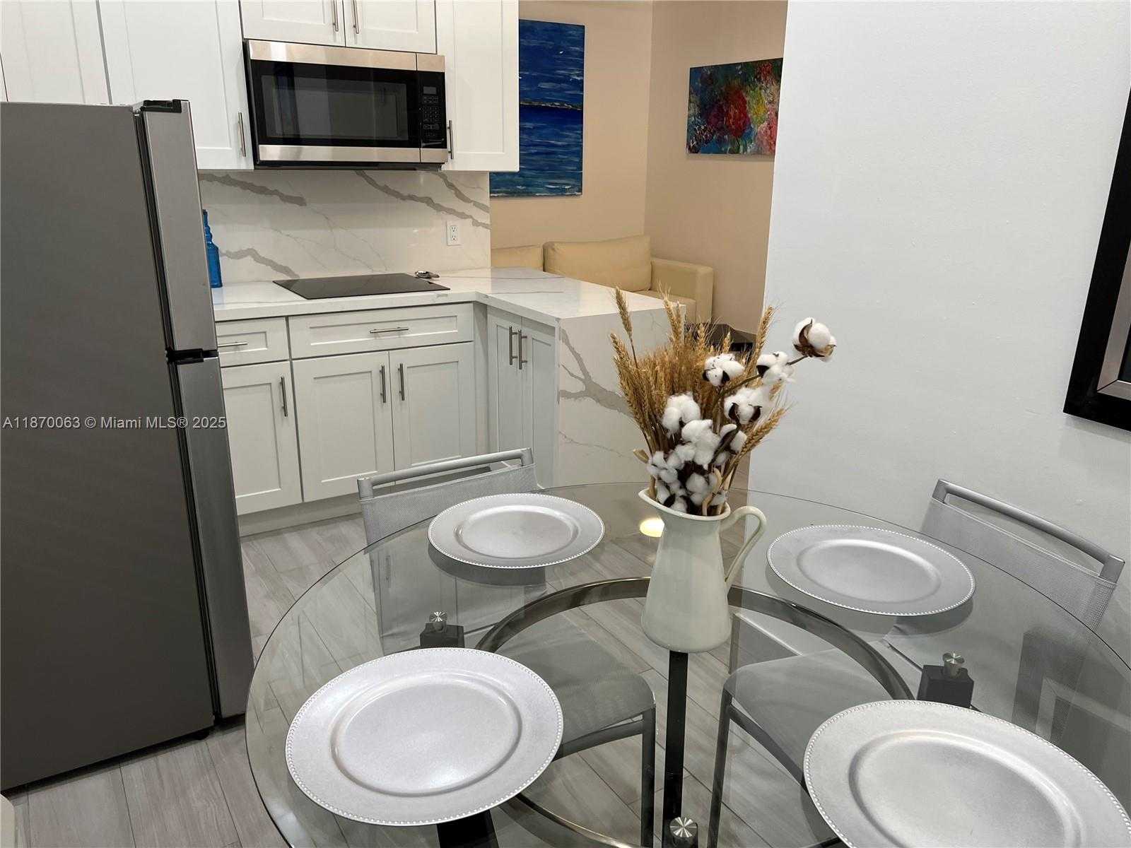 Small Image of 3710 COLLINS AVE #N-103, Miami Beach Number 7