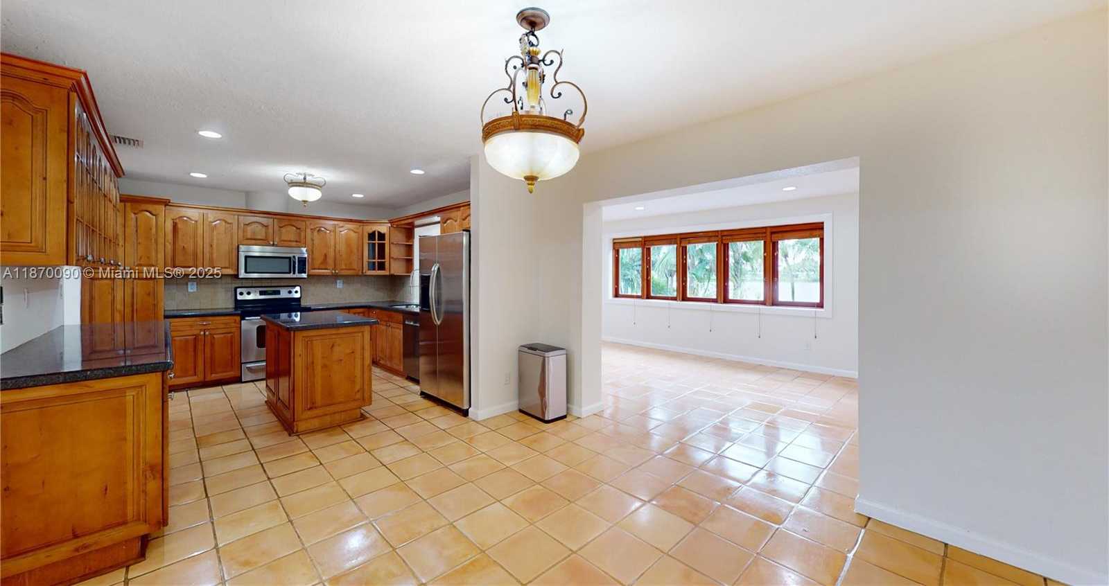 Small Image of 8670 PASADENA BLVD, Pembroke Pines Number 11