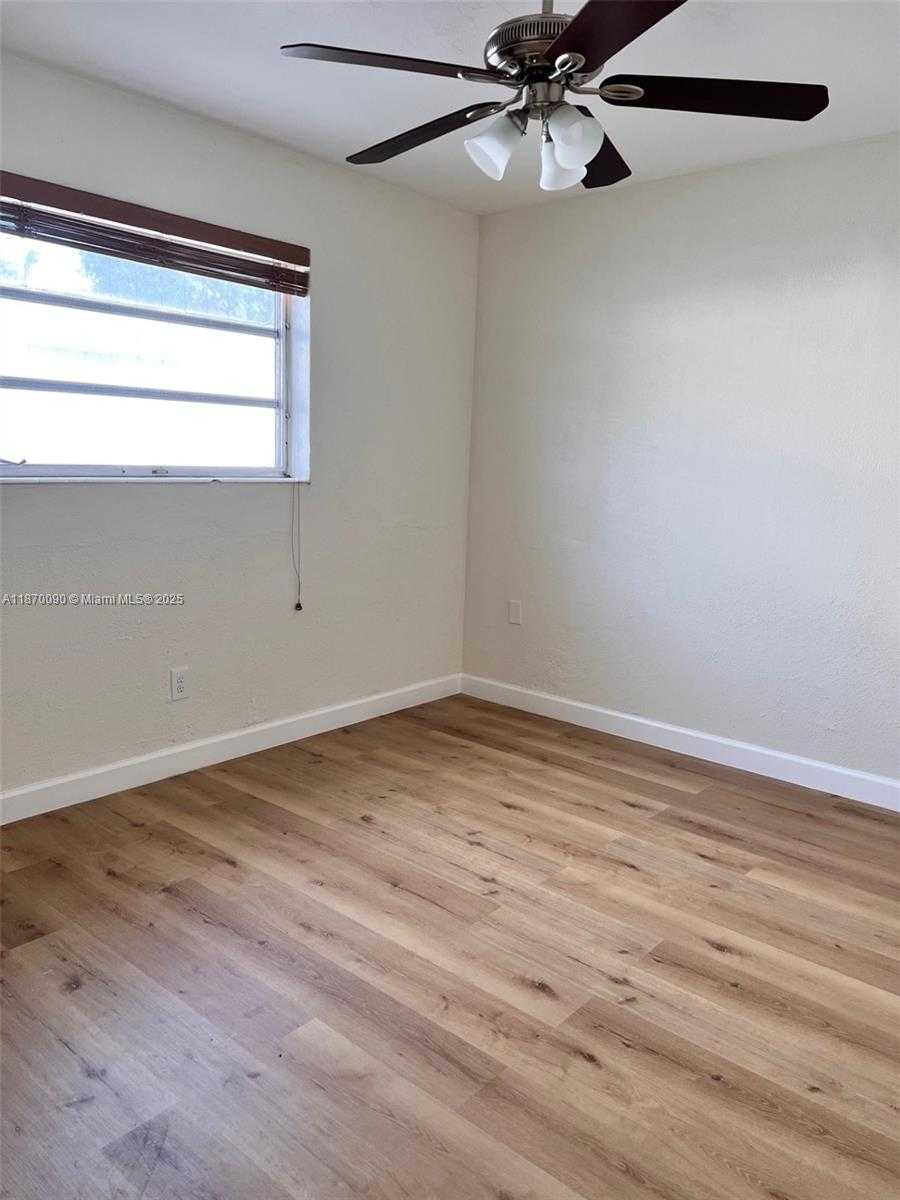 Small Image of 8670 PASADENA BLVD, Pembroke Pines Number 19