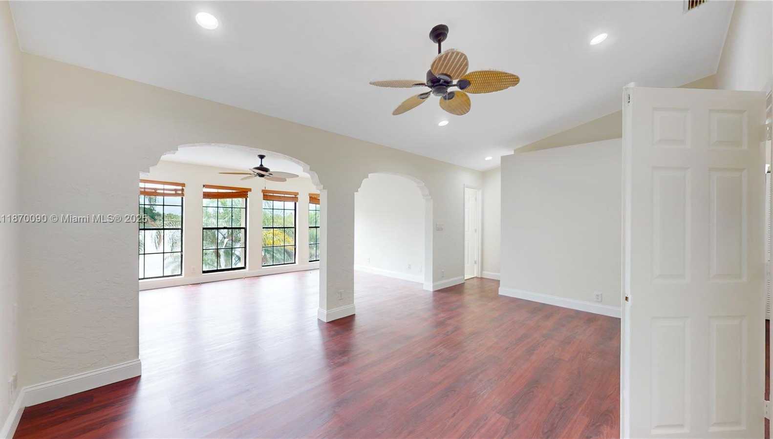 Small Image of 8670 PASADENA BLVD, Pembroke Pines Number 26
