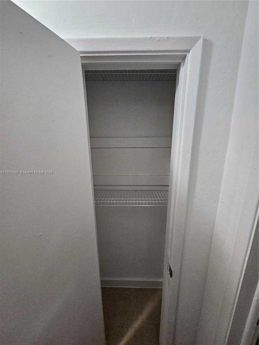 Small Image of 2245 FREEDOM ST #2, Hollywood Number 10