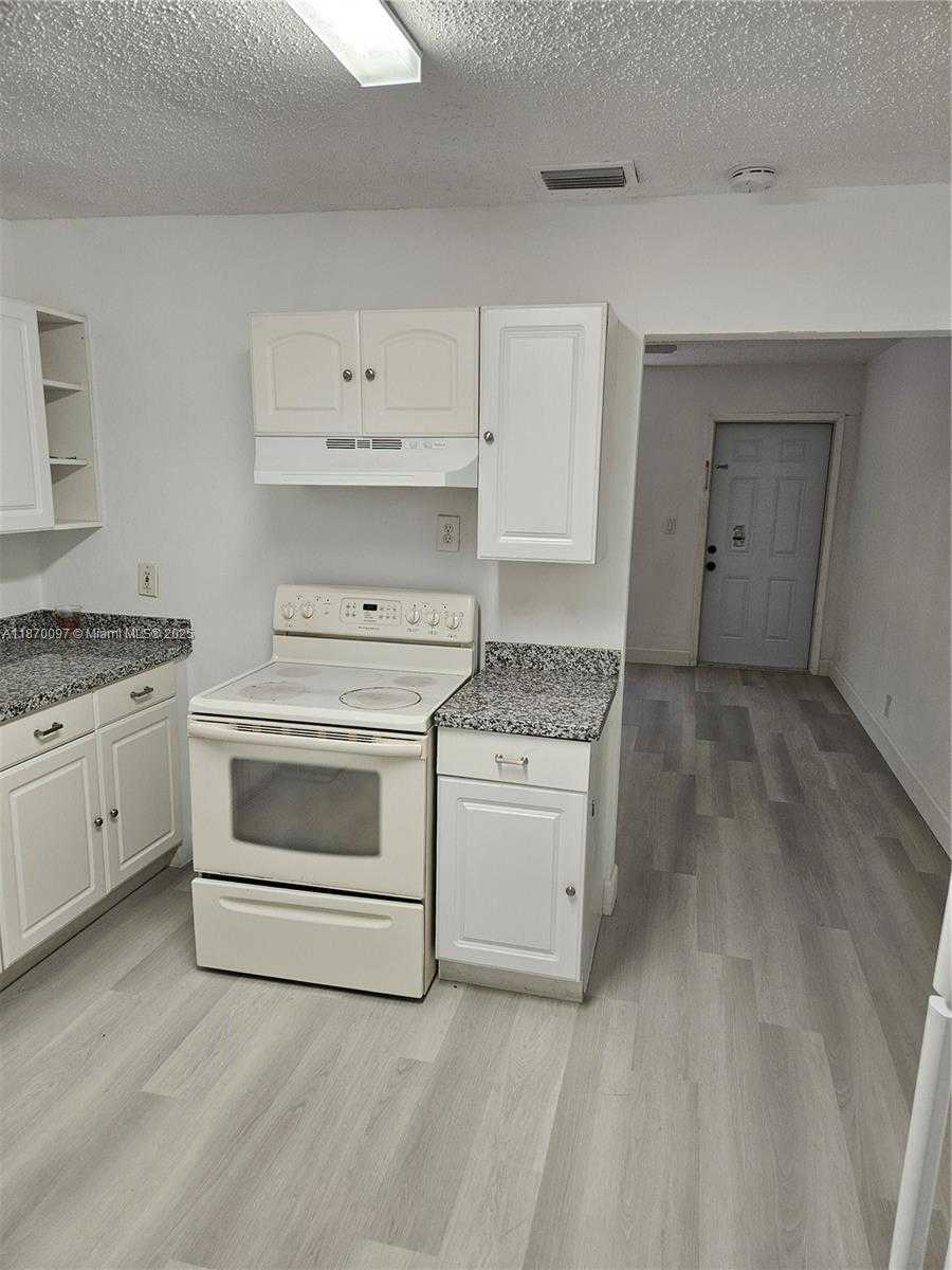 Small Image of 2245 FREEDOM ST #2, Hollywood Number 8