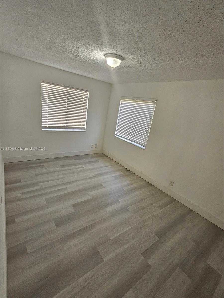 Small Image of 2245 FREEDOM ST #2, Hollywood Number 9