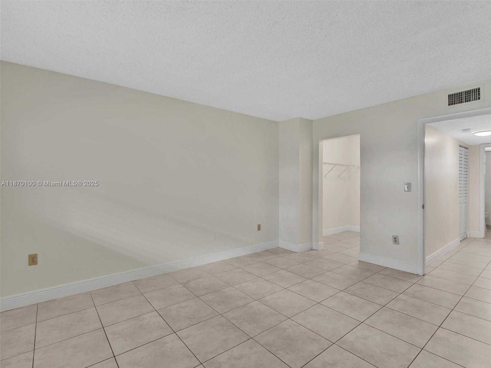 Small Image of 9367 FONTAINEBLEAU BLVD #G104, Miami Number 26