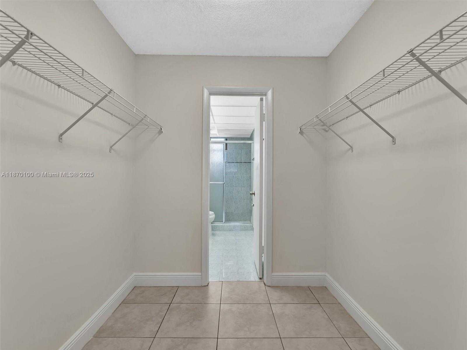 Small Image of 9367 FONTAINEBLEAU BLVD #G104, Miami Number 27