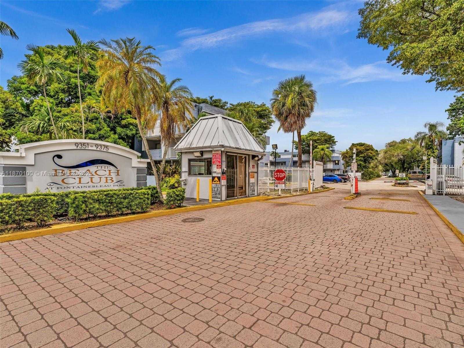 Small Image of 9367 FONTAINEBLEAU BLVD #G104, Miami Number 41