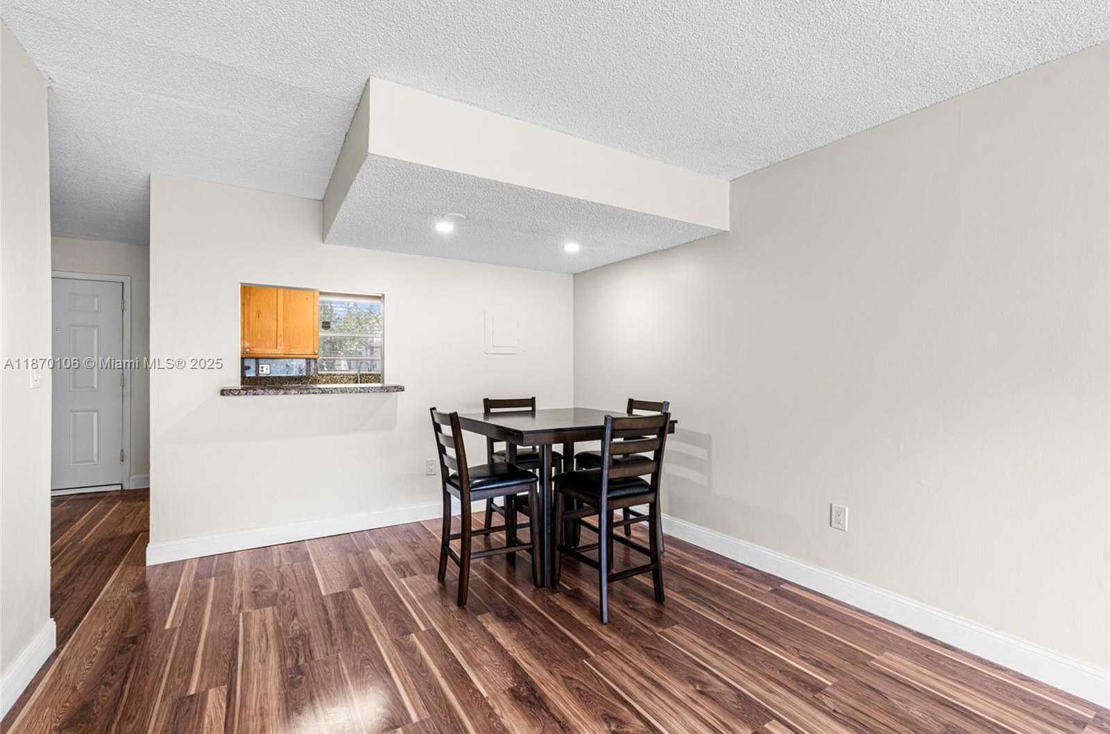 Small Image of 9365 FONTAINEBLEAU BLVD #E225, Miami Number 11