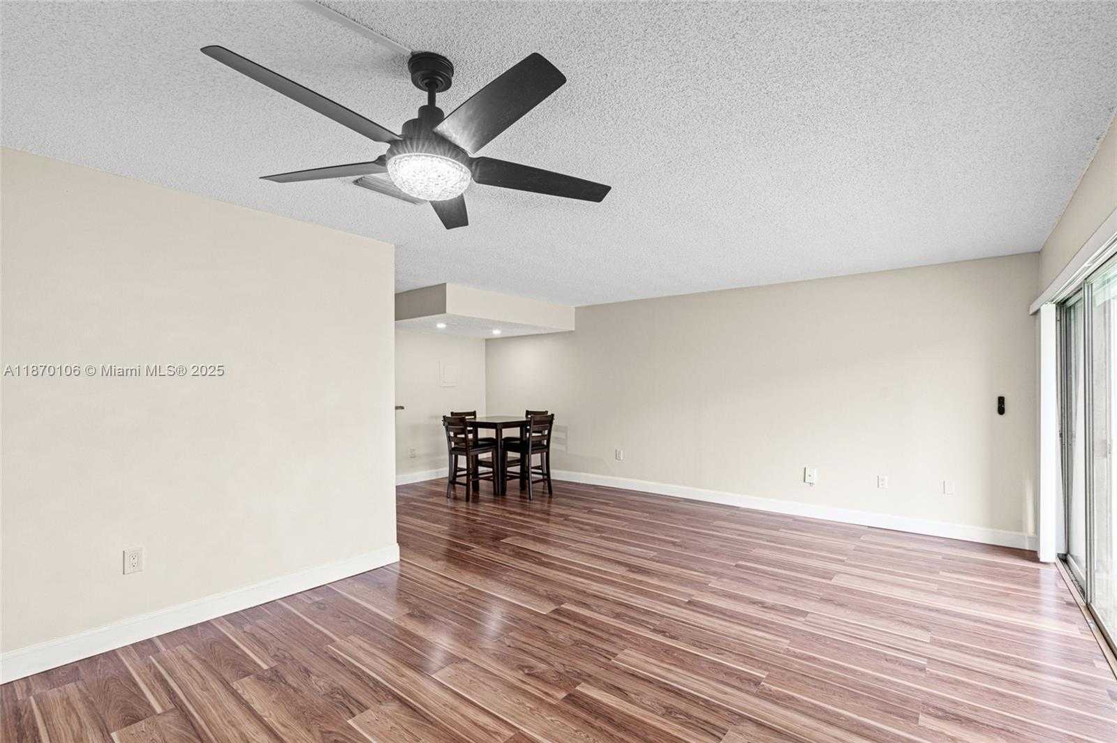 Small Image of 9365 FONTAINEBLEAU BLVD #E225, Miami Number 13