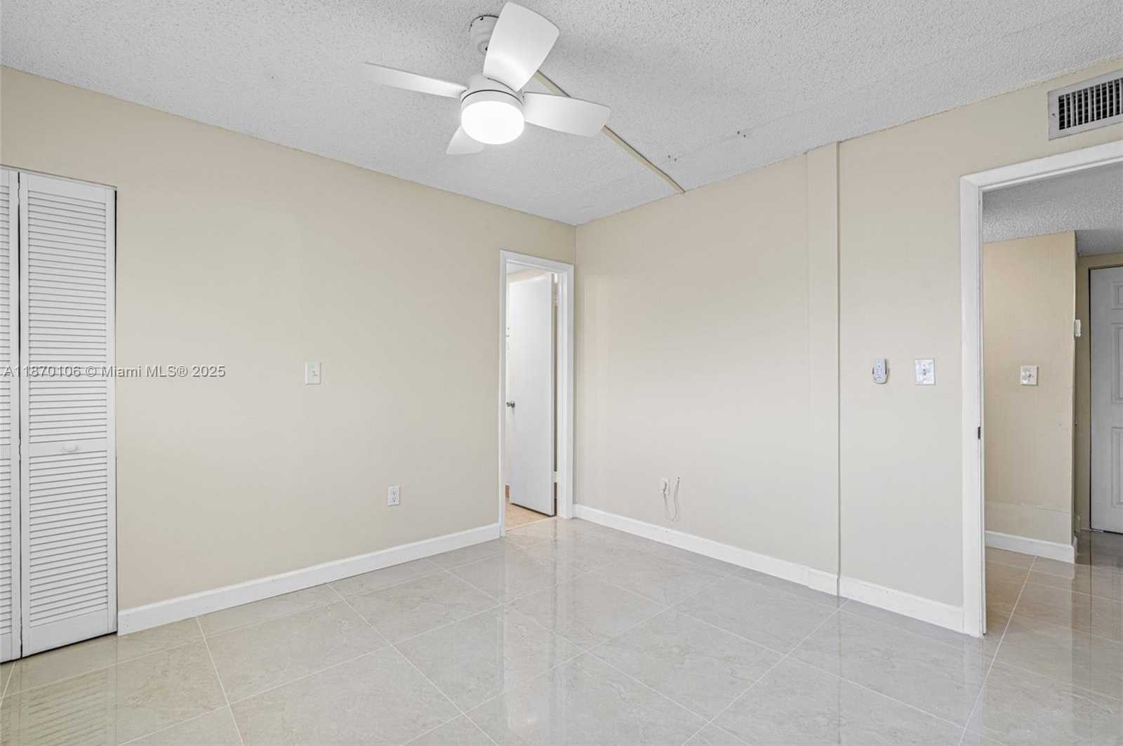 Small Image of 9365 FONTAINEBLEAU BLVD #E225, Miami Number 19