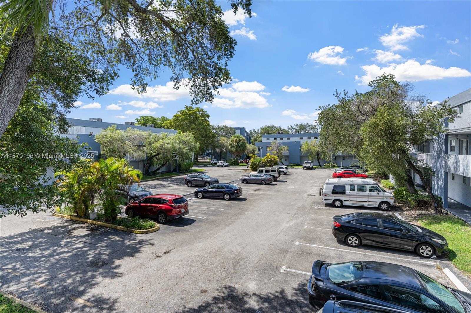Small Image of 9365 FONTAINEBLEAU BLVD #E225, Miami Number 27