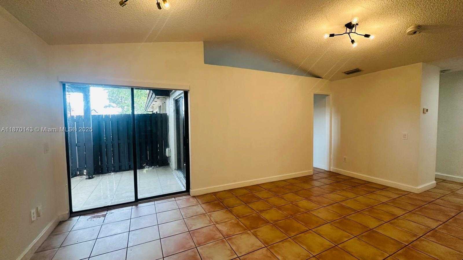 Small Image of 15210 SOUTH WEST 48TH TER #G-83, Miami Number 12