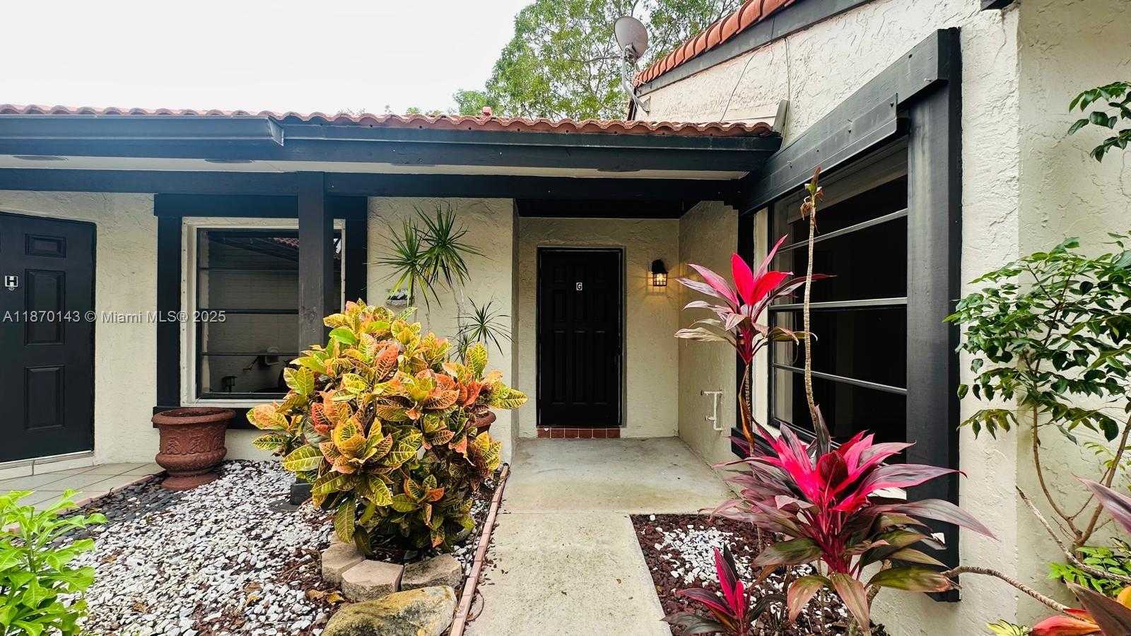 Small Image of 15210 SOUTH WEST 48TH TER #G-83, Miami Number 4