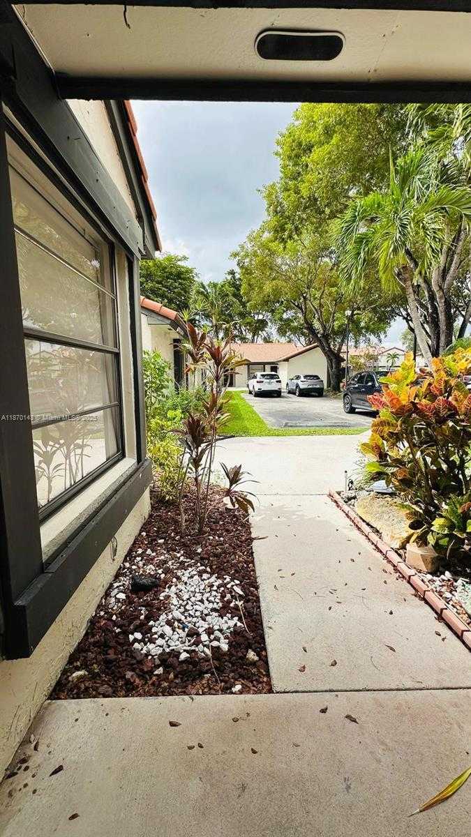 Small Image of 15210 SOUTH WEST 48TH TER #G-83, Miami Number 6