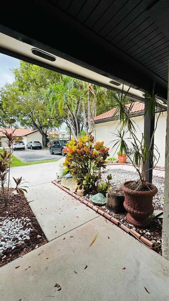 Small Image of 15210 SOUTH WEST 48TH TER #G-83, Miami Number 7