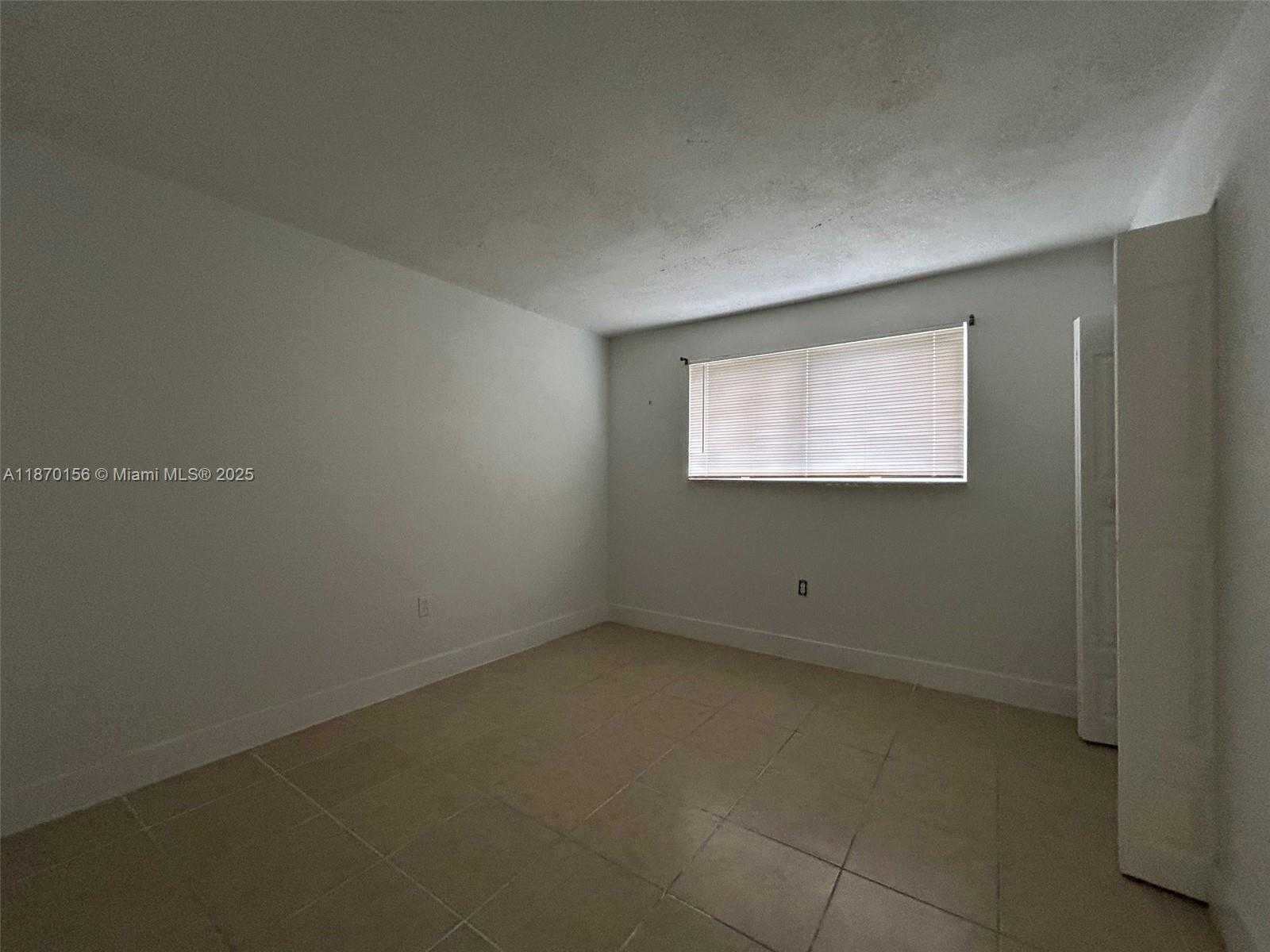 Small Image of 11307 SOUTH WEST 200TH ST #108-B, Miami Number 5