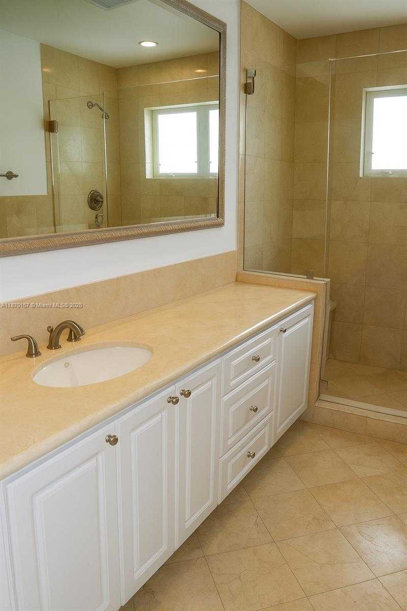 Small Image of 12741 SOUTH WEST 72ND AVE, Pinecrest Number 16