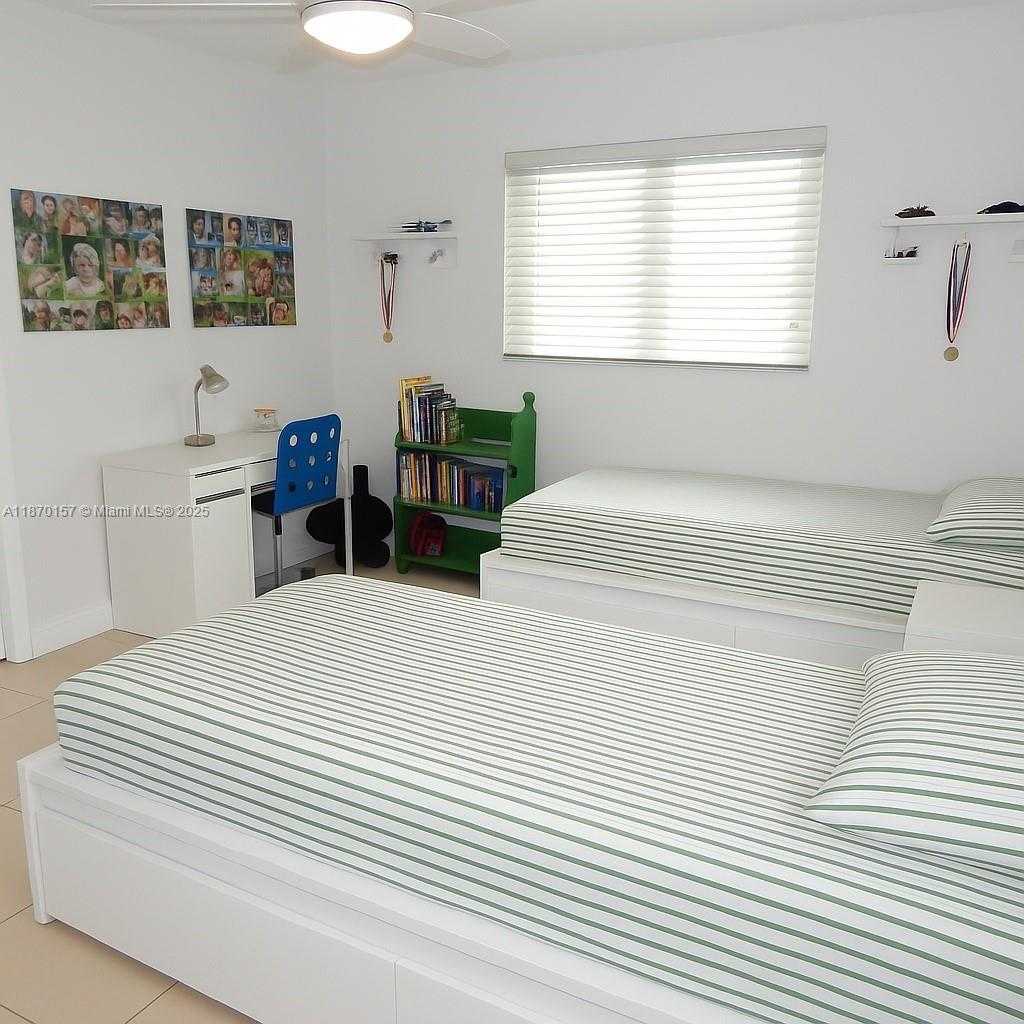 Small Image of 12741 SOUTH WEST 72ND AVE, Pinecrest Number 18