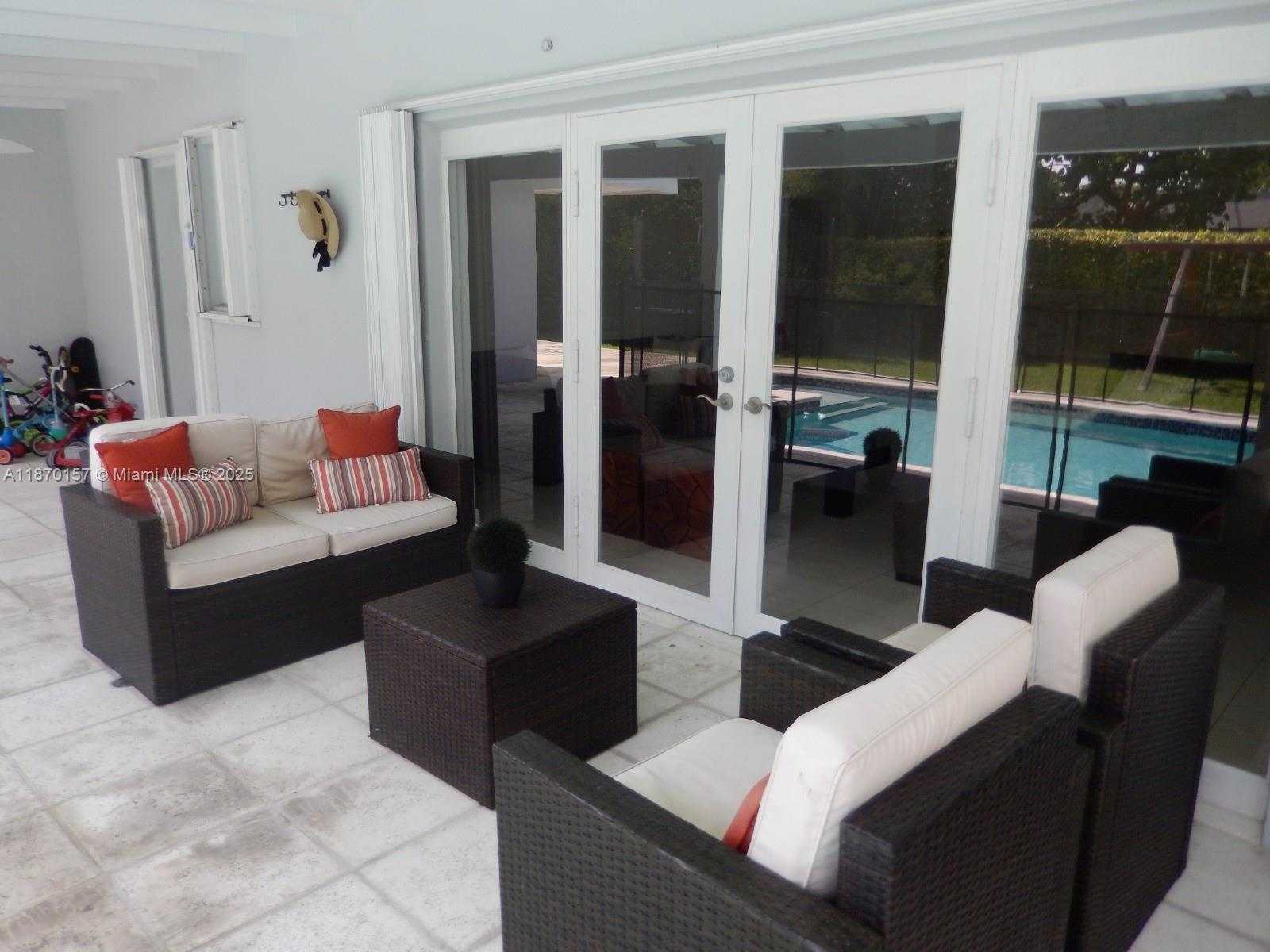 Small Image of 12741 SOUTH WEST 72ND AVE, Pinecrest Number 24