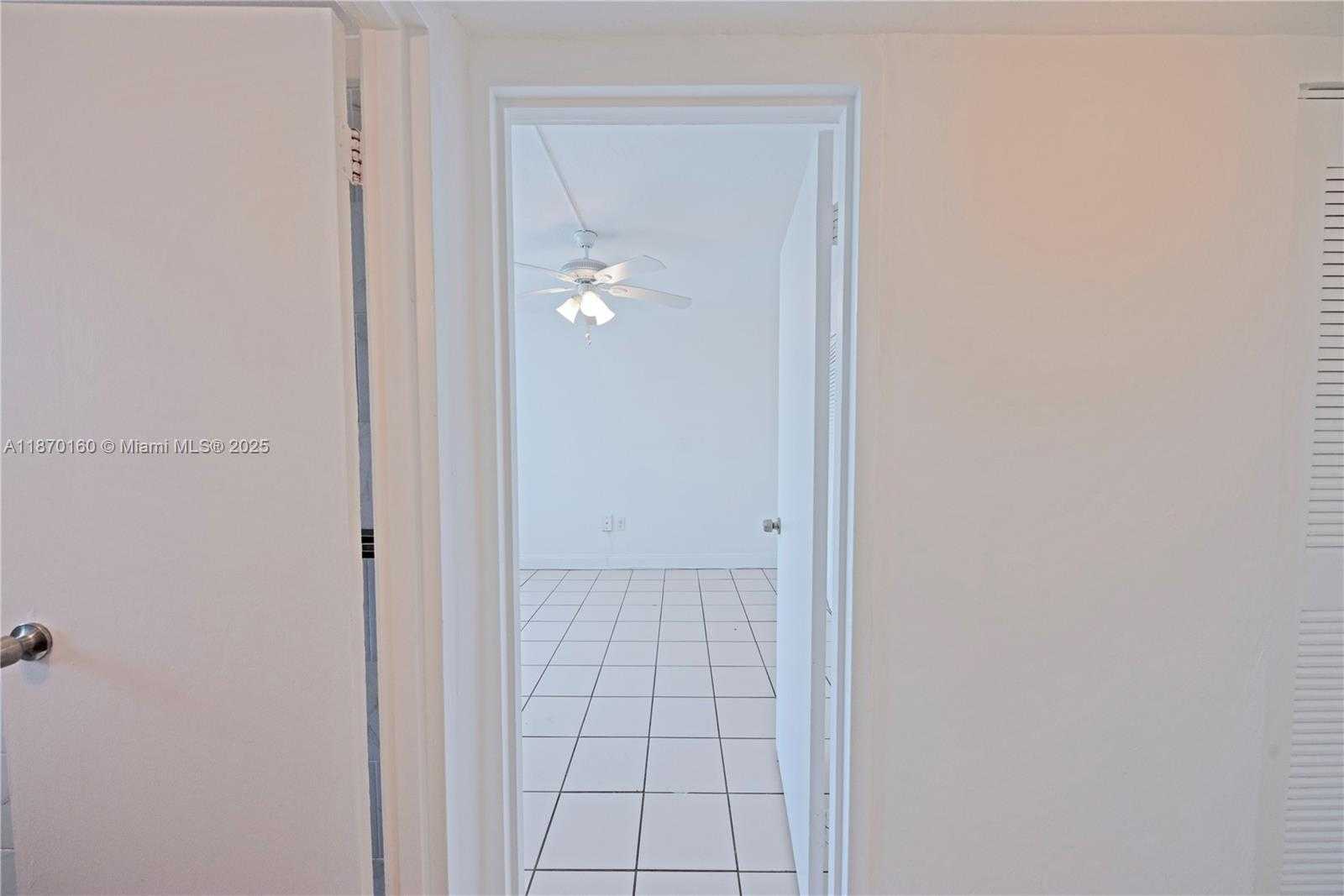 Small Image of 4142 NORTH JEFFERSON AVE #2C, Miami Beach Number 15