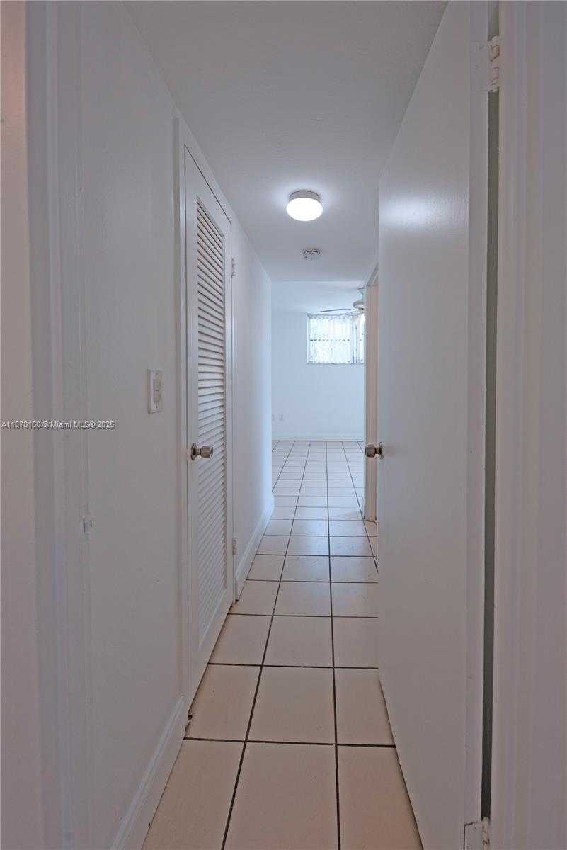 Small Image of 4142 NORTH JEFFERSON AVE #2C, Miami Beach Number 18