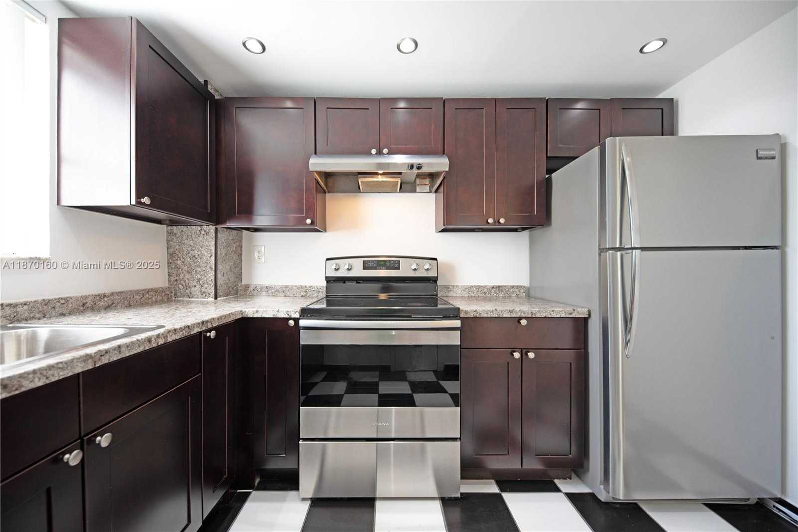 Small Image of 4142 NORTH JEFFERSON AVE #2C, Miami Beach Number 9