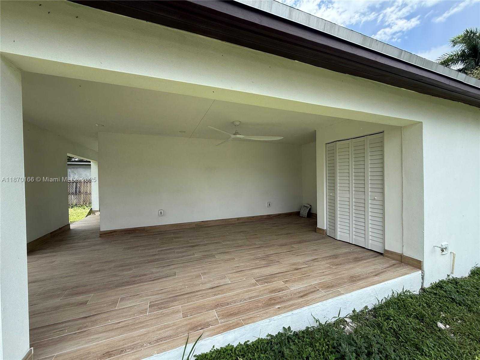 Small Image of 18333 SOUTH WEST 296TH ST #18333, Homestead Number 16