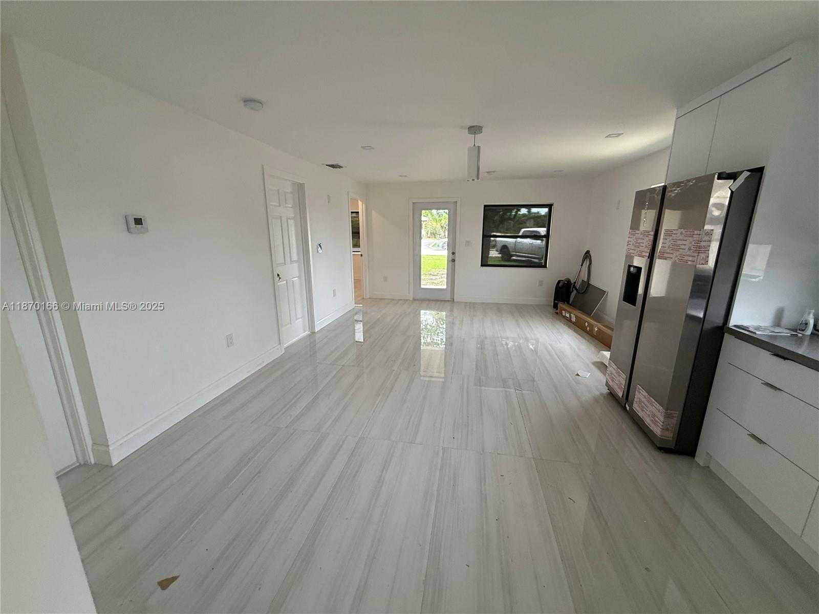Small Image of 18333 SOUTH WEST 296TH ST #18333, Homestead Number 3