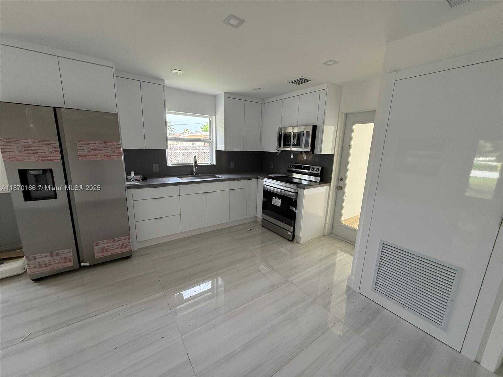 Small Image of 18333 SOUTH WEST 296TH ST #18333, Homestead Number 5