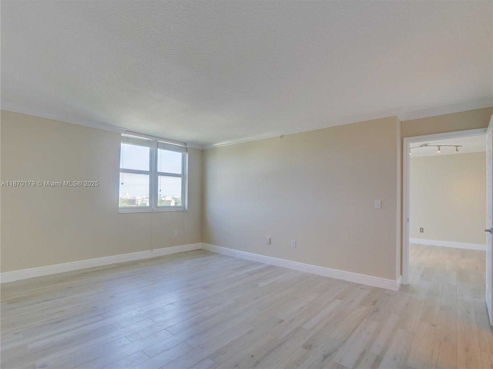 Small Image of 3000 CORAL WAY #1221, Miami Number 20